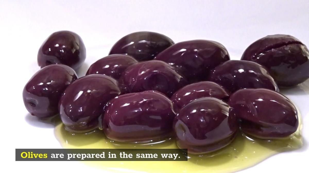 'Video thumbnail for How to Pit Cherries – 2 Great Methods You Can Try!'